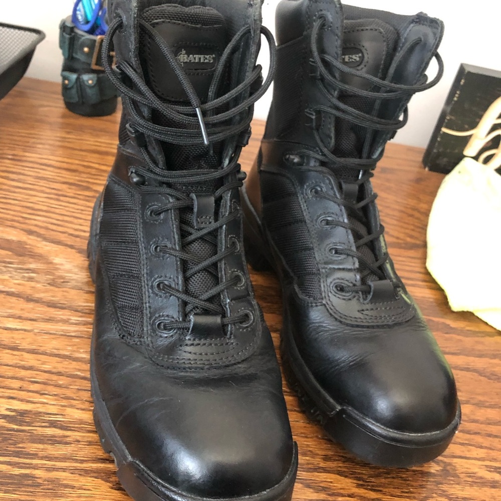 Mens size 7 bates work boots